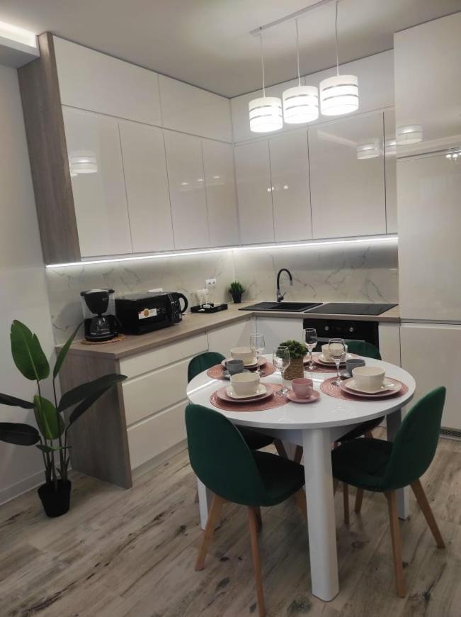 Sun River Apartament อิวาวา ภายนอก รูปภาพ